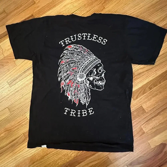 RELENTLESS x Trustless Chief Black and Red T-Shirt Mens Womens Streetwear l SZ M - Picture 1 of 6